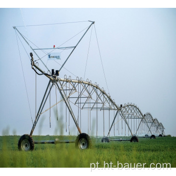 Grandes sistemas de irrigação de pivô de centro de gramado
